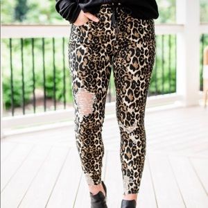 YMI Denim High-Rise Cheetah Skinny Joggers - 2XL